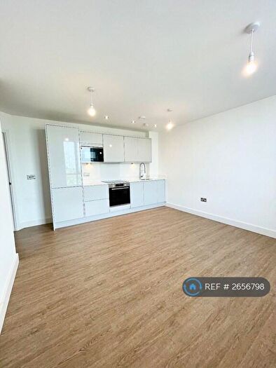 1 Bedroom Flat To Rent In Worthington Apartments, Sale, M33