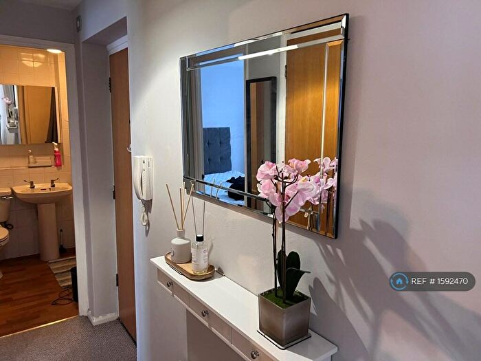 1 Bedroom Flat To Rent In Catherine Court, Ilford, IG2