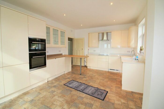 3 Bedroom Detached Bungalow For Sale In Station Road, Monkton, KA9