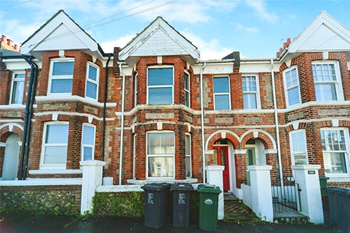 3 Bedroom Terraced House For Sale In Queens Park Road, Brighton, East Sussex, BN2