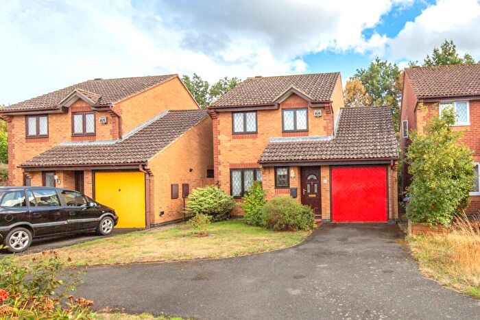 3 Bedroom Detached House For Sale In Ravencroft, Bicester, Oxfordshire, OX26