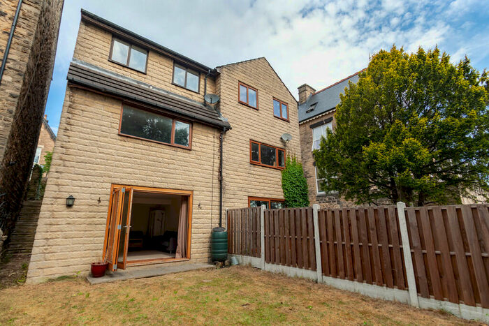 4 Bedroom Semi-Detached House To Rent In Marlborough Road, Broomhill, S10