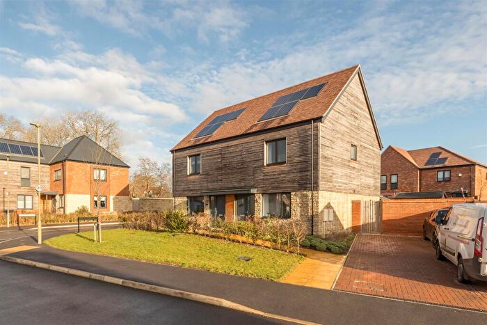2 Bedroom House For Sale In Buckle Place, Radley, Abingdon, OX14