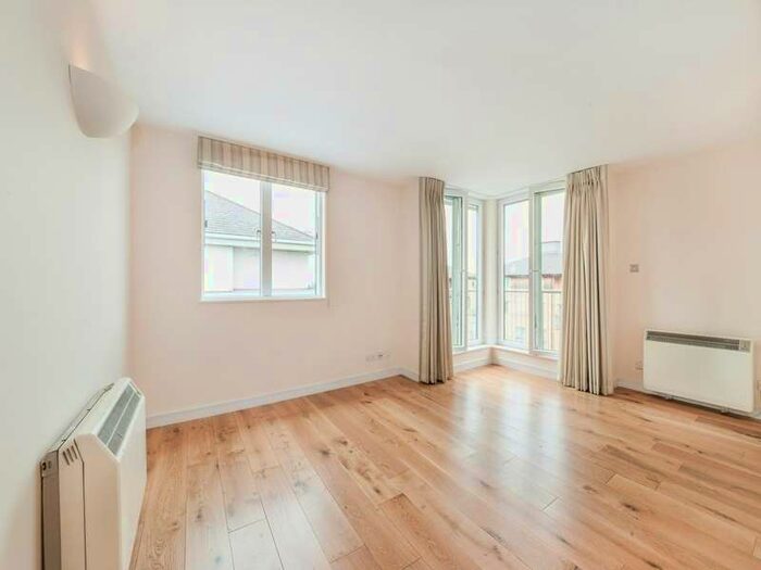2 Bedroom Flat To Rent In Beech Court, Elmfield Way, W9