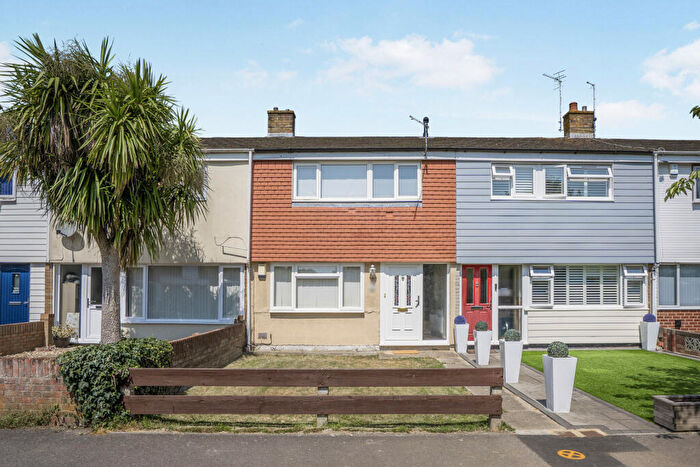 3 Bedroom Terraced House To Rent In Cambrian Walk, Fareham, Hampshire, PO14