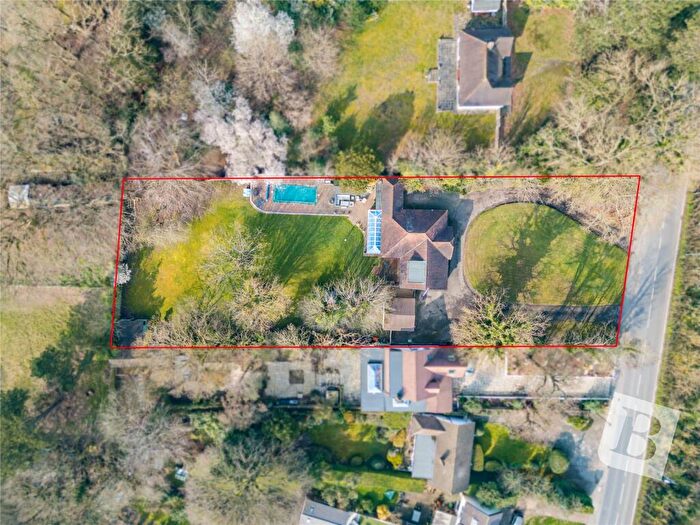 4 Bedroom Detached House For Sale In Orange Tree Hill, Havering-Atte-Bower, Romford, RM4