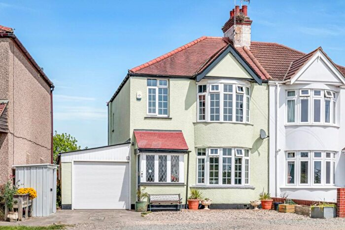 3 Bedroom Semi-Detached House For Sale In Silchester Corner, Great Wakering, SS3