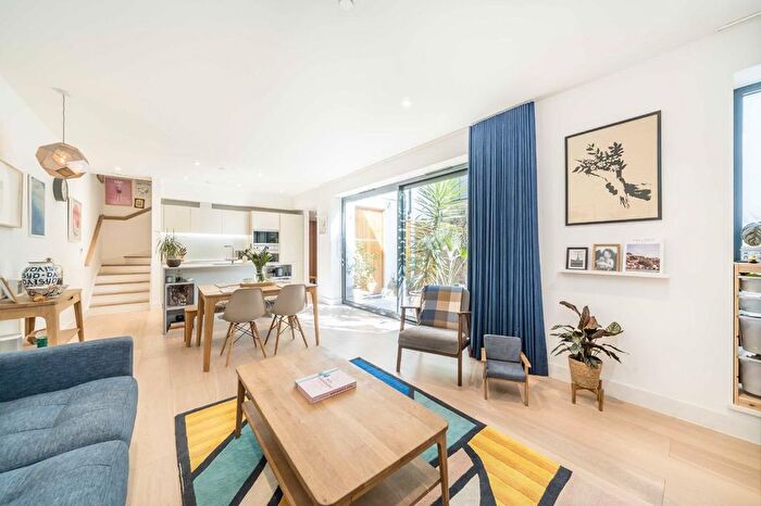 3 Bedroom Property For Sale In Westcote Road, Streatham, SW16
