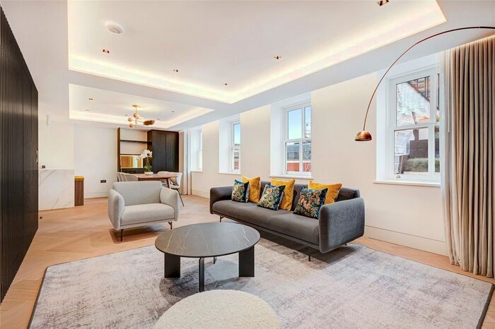 2 Bedroom Flat To Rent In Stanhope Gate, Mayfair, W1K