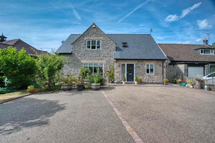 4 Bedroom Detached House For Sale In Baslow Road, Ashford-in-the-Water, DE45