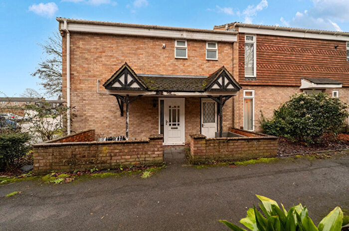 3 Bedroom End Of Terrace House For Sale In Nutley, Bracknell, Berkshire, RG12