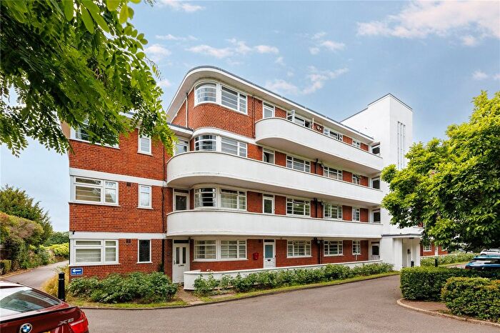 2 Bedroom Flat For Sale In Hartington Road, London, W4