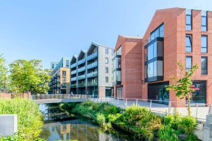 1 Bedroom Flat To Rent In Drapers Yard, Wandsworth Town, London, SW18