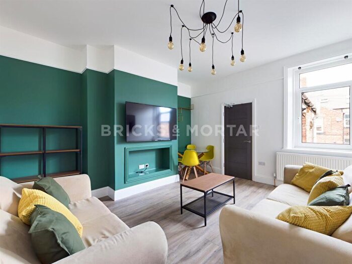 3 Bedroom Apartment To Rent In (£pppw) Coniston Avenue, Jesmond, Newcastle Upon Tyne, NE2