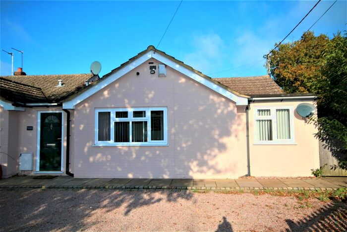 2 Bedroom Detached Bungalow To Rent In Bigbury Road, Chartham Hatch, Canterbury CT4