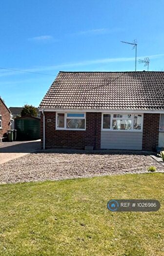 2 Bedroom Bungalow To Rent In St. Marys Close, Panfield, Braintree, CM7