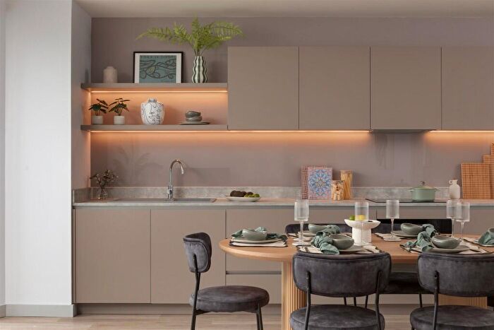 3 Bedroom Apartment To Rent In Dockside, Edinburgh, EH6