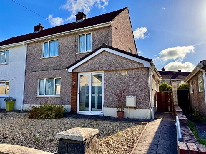 3 Bedroom Semi-Detached House For Sale In Brynhafod, Ammanford, SA18