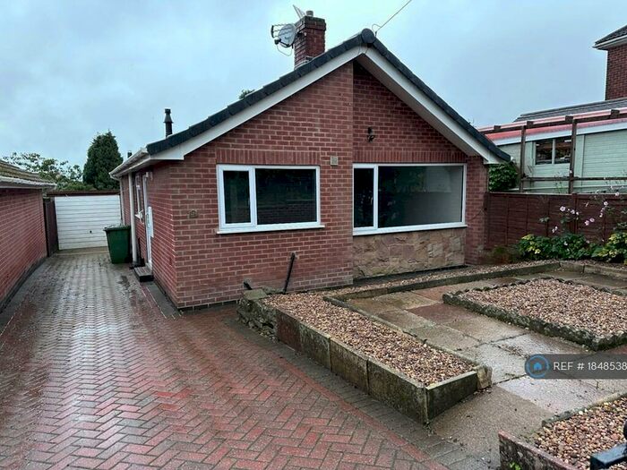2 Bedroom Bungalow To Rent In Gordon Road, Swanwick, Alfreton, DE55