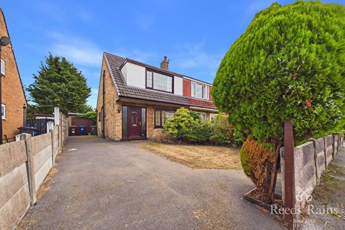 3 Bedroom Semi-Detached House For Sale In Stockdale Crescent, Bamber Bridge, Preston, Lancashire, PR5