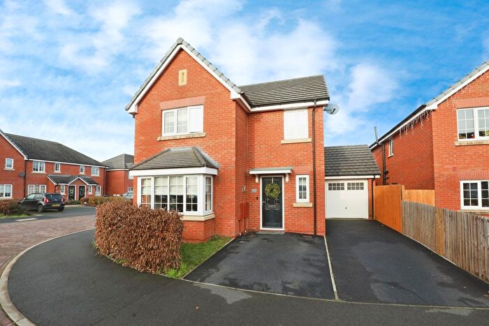 4 Bedroom Detached House For Sale In Halfpenny Close, Nantwich, Cheshire, CW5
