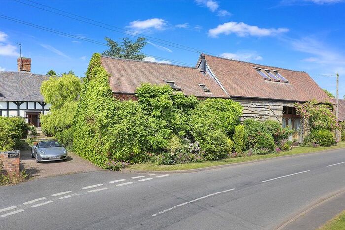 3 Bedroom Barn Conversion For Sale In Bishampton, Pershore, Worcestershire, WR10