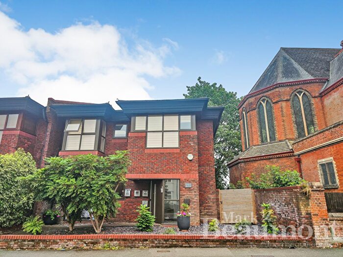 2 Bedroom Flat To Rent In Southlands Road, Bromley Common, Bromley, BR2