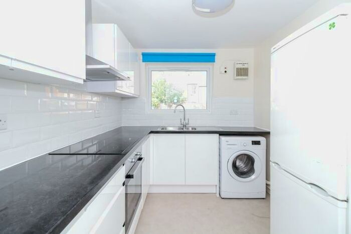 2 Bedroom Apartment To Rent In Victor Street, Oxford, OX2