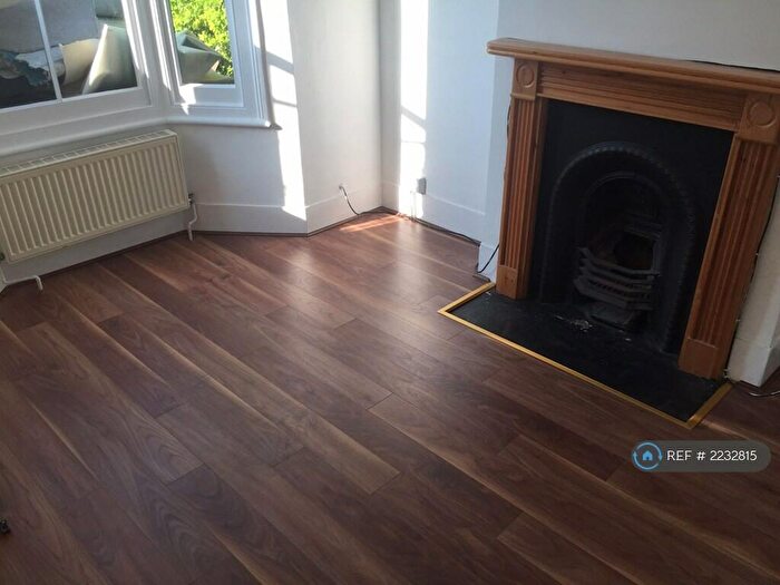 2 Bedroom Terraced House To Rent In Albert Square, London, E15