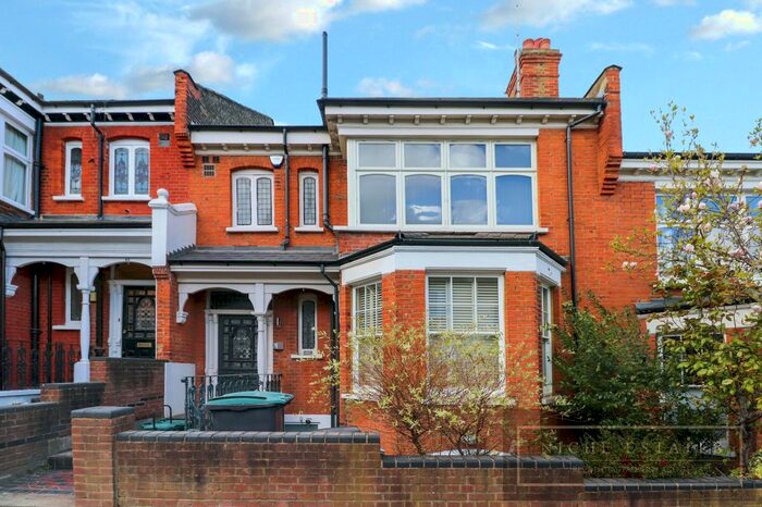 1 Bedroom Flat To Rent In Woodland Rise, London, N10