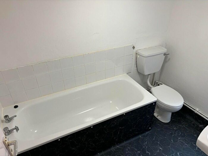 1 Bedroom Flat To Rent In St. Marys Road, Southampton, Hampshire, SO14