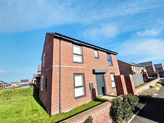 3 Bedroom Detached House For Sale In Coates Avenue, Middlesbrough, TS4