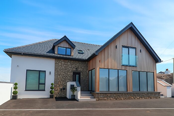 5 Bedroom Detached House For Sale In Sandy Lane, Rhosneigr, LL64
