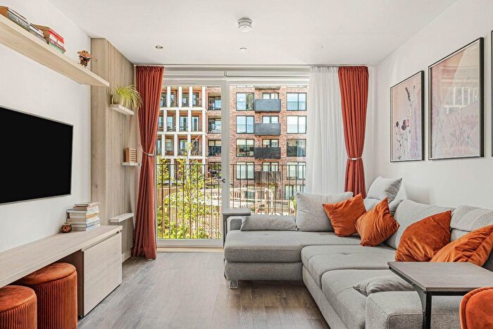 1 Bedroom Flat To Rent In Oliver Road, London, E10