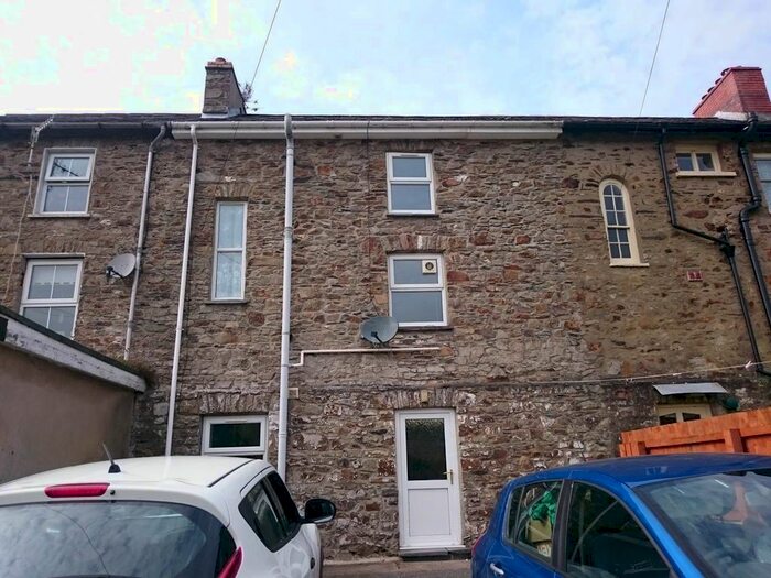 3 Bedroom Property To Rent In Charles Street, Llandysul, Ceredigion, SA44
