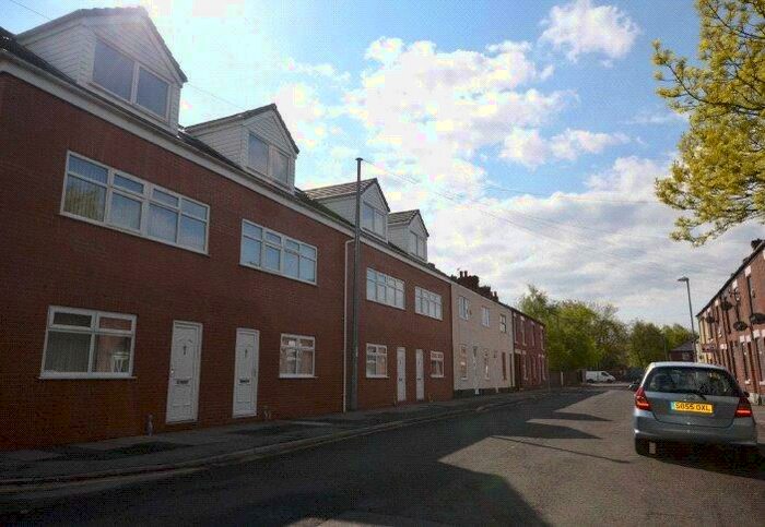 1 Bedroom Apartment To Rent In Market House, Denton, M34