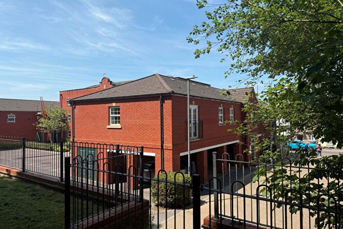 2 Bedroom Flat For Sale In Harnham, SP2