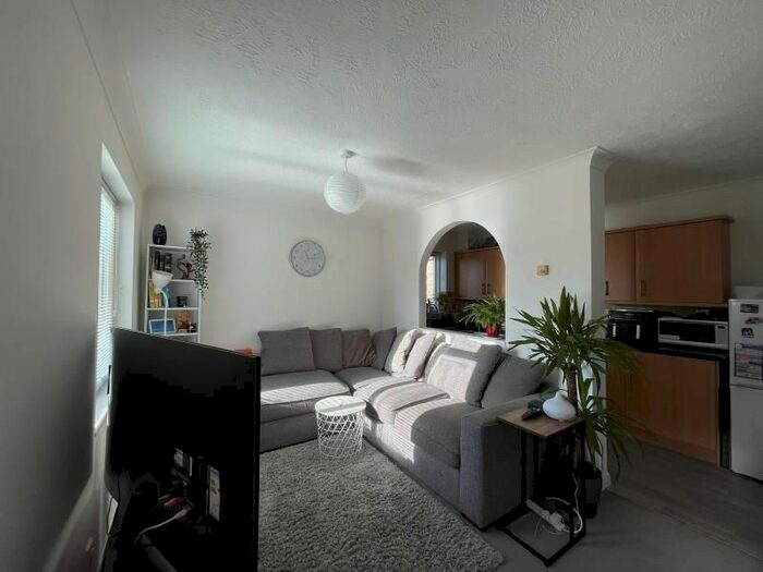 1 Bedroom Semi-Detached House To Rent In Dairymans Walk, Burpham, Guildford, GU4