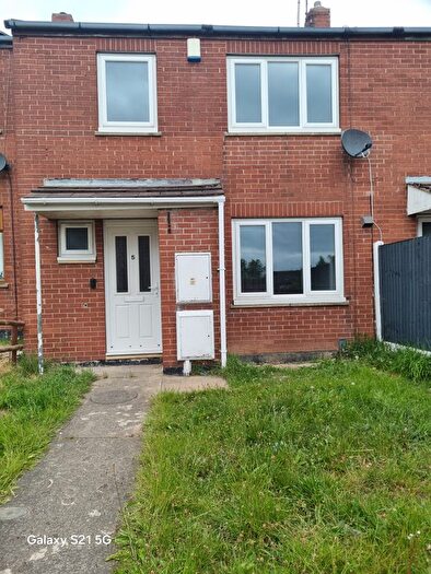 3 Bedroom Town House To Rent In Stringers Croft, Whiston, Rotherham, S60