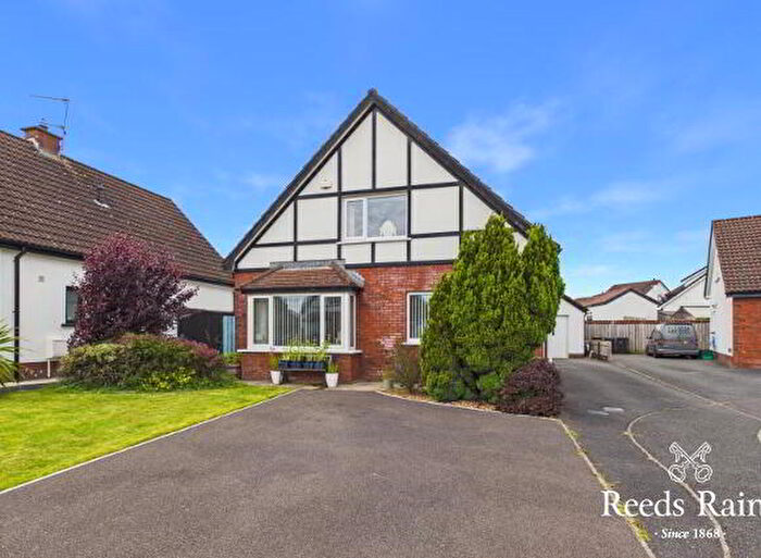 3 Bedroom Detached House For Sale In Broadlands Park, Carrickfergus, BT38