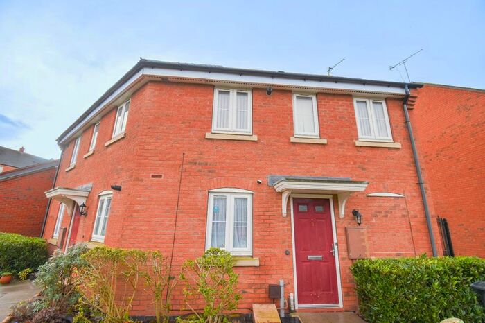 2 Bedroom Maisonette To Rent In Swinton Close, Hamilton, Leicester LE5