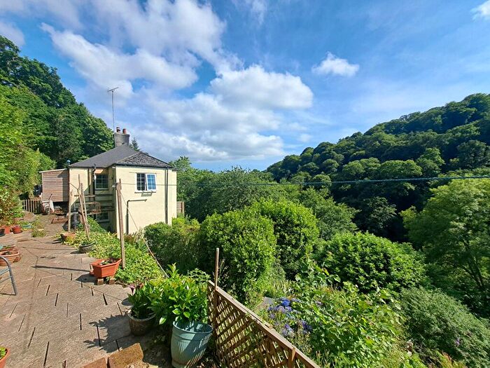 2 Bedroom Cottage For Sale In Kelly Gardens, Calstock, Cornwall, PL18