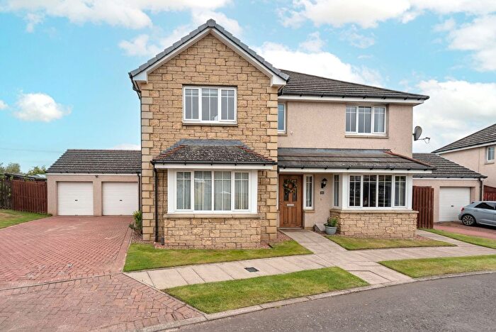 4 Bedroom Detached House For Sale In Caledonia Court, Rosyth, Dunfermilne, KY11