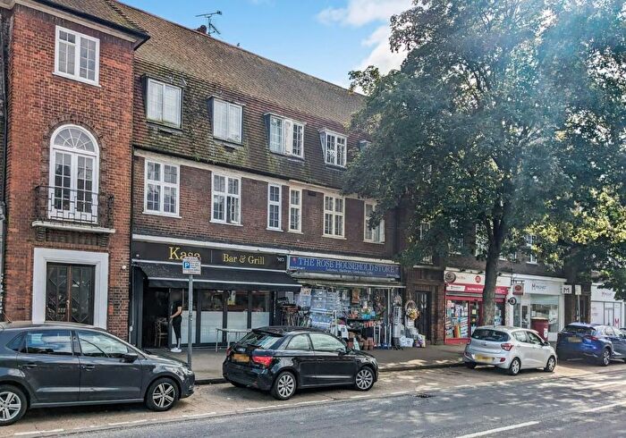 4 Bedroom Flat For Sale In B The Market Place, Falloden Way, Hampstead Garden Suburb, London, NW11