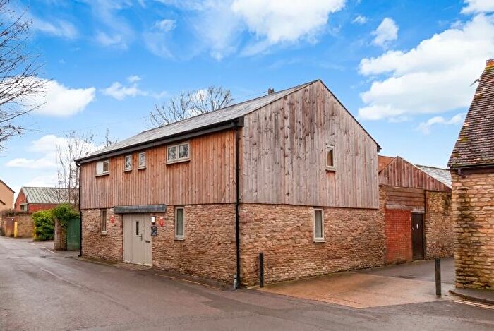 2 Bedroom Apartment To Rent In Bicester Town Centre, OX26