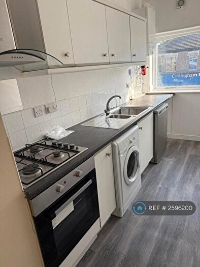 1 Bedroom Flat To Rent In Wellington Street, Grimsby, DN32