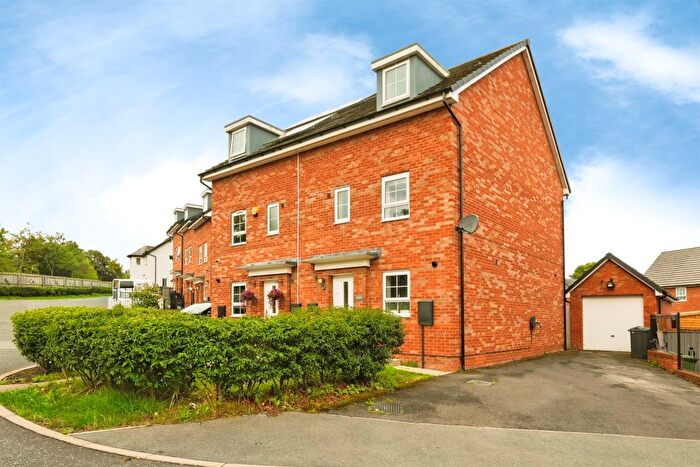 4 Bedroom Semi-Detached House For Sale In Far Hey Drive, Wirral, CH49