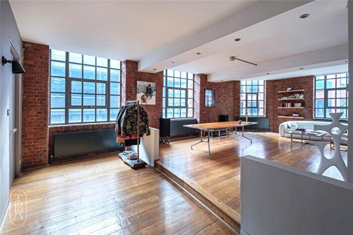 2 Bedroom Apartment For Sale In Nile Street, London, N1