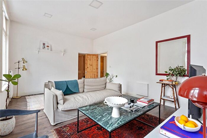 1 Bedroom Apartment To Rent In Clapton Square, London, E5