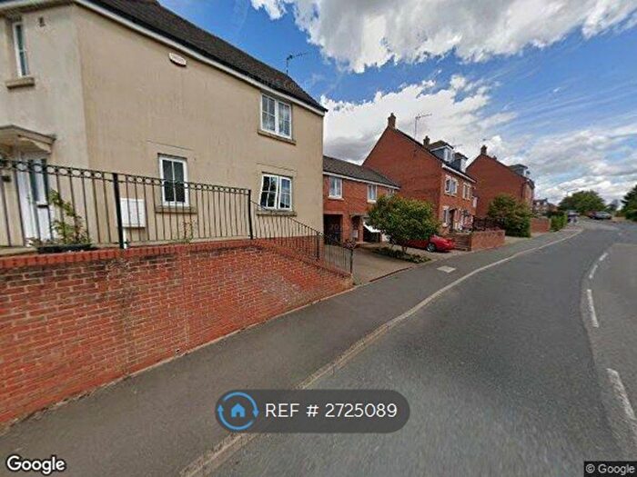 2 Bedroom Flat To Rent In Farnborough Drive, Daventry, NN11